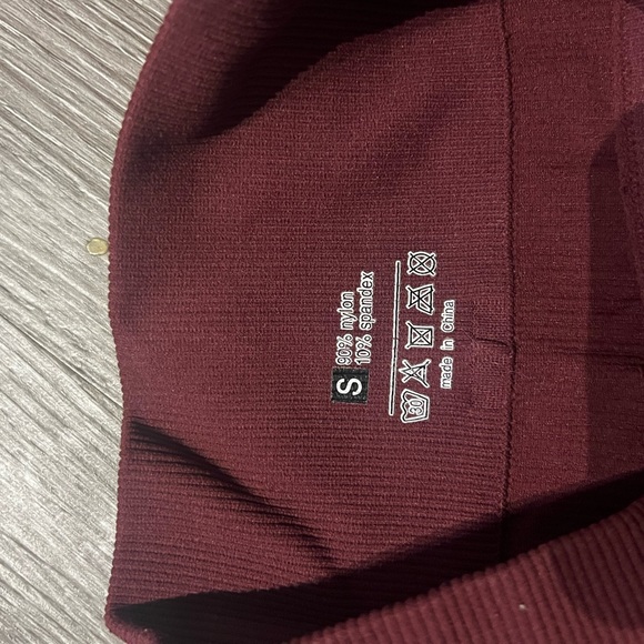 Maroon athletic set - Picture 4 of 5